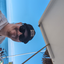 E L